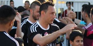 GENEL KURUL BEKLENİYOR