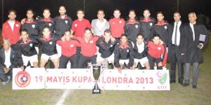 “Futbolcularımı kutluyorum”