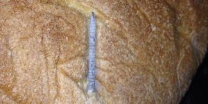 Ekmekten çivi çıktı