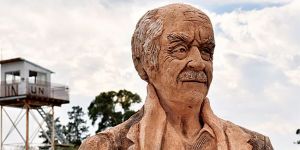 Sanatçılar, polise başvuruyor