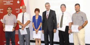 Sertifikalarını törenle aldılar