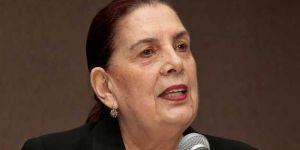 Meral Eroğlu’na kalça protezi takıldı