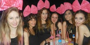 Kumsal’da karaoke gecesi