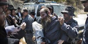 Zorunlu askerlik protestosunda 3 gözaltı