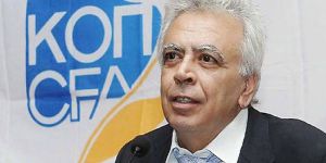 Koutsokoumnis yeniden başkan