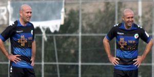  Dört koldan saldırıyor