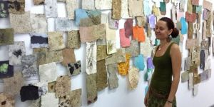 Geri dönüşüm kağıtlarından sergi