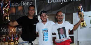 Ardahan’da gülen Denner ve Topcu