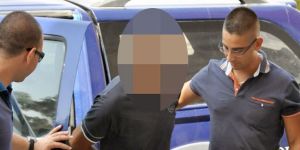 ‘İhraç’ edildi, sahte kimlikle geldi