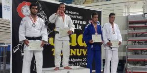 Sakarya’da kürsüye çıktılar