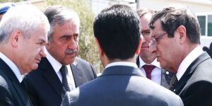 Müzakereciler 4 saat görüştü