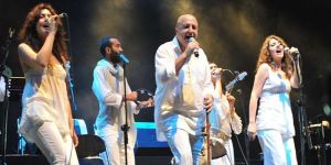 Mehmet Erdem ve Kardeş Türküler ile final