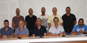 Üyelerden Davutoğlu’na onay