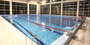 UKÜ yüzme takımı için seçme yapıyor