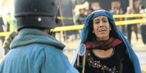 Afganistanda 13 yolcu öldürüldü