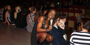  Della Miles’tan muhteşem performans