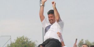 “Tekliflere açığım”