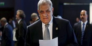 Yolsuzluk hükümeti vurdu