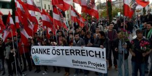 Mültecilerden Teşekkür yürüyüşü