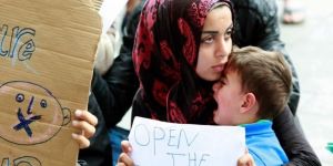 Mültecilerden sevdiklerinizi öpün çağrısı