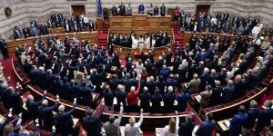Yunan Parlamentosunda yemin töreni yapıldı