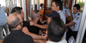 MECLİS ÖNÜNDE ARBEDE