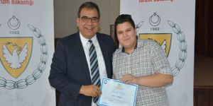 Sucuoğlu, OTEM mezunlarına diplomalarını verdi