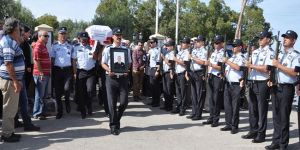 Gözyaşlarıyla uğurlandı...