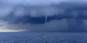 Karpaz açıklarında hortum…