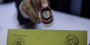 Türkiye yarın sandık başına gidiyor