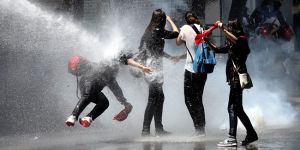 Türk medyası protestoları kapsamlı ve titiz bir şekilde izlemeli