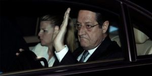 Artık makam aracı yok