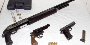 Silahların gölgesinde yaşıyoruz…