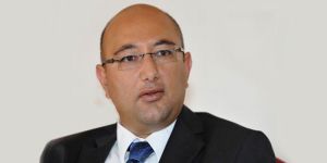 Özgür, bisiklet kazası geçirdi