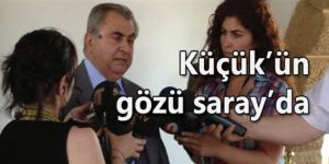 Küçük istifasını sundu