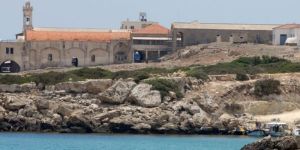 “Anıtlardan servet yapıyorlar”