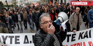 Yunanistanda gazeteciler greve gitti