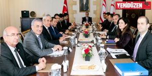 Akıncı siyasi partilere bilgi verdi