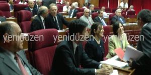 Mecliste saflar değişti.