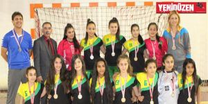 Şampiyon Demokrasi ve Esentepe