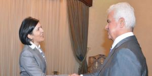 Yemekte bir araya gelecekler