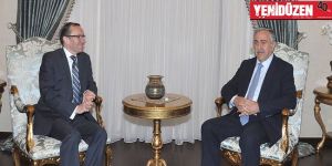 Akıncı, liderler görüşmesi öncesi Eide ile bir araya geldi