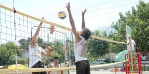 Plajda ilk turnuva yarın