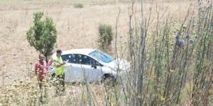 Tarlaya uçtu, sürüklendi