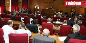 Denktaş, yargıyı meclise taşıdı