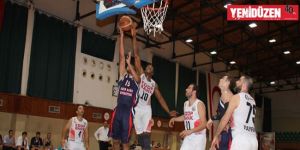 YDÜ İPLERİ ELİNE ALDI: 70-77