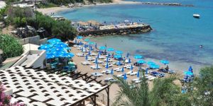 Girne’de Plajlar Temiz...