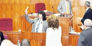 7 bin 700 dolar Aslanbaba’ya kaldı