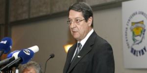 “Downer’ın niyeti bilinmiyor”