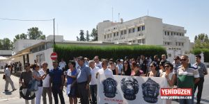 KTOEÖS ve KTÖS “sembolik” eylem yaptı